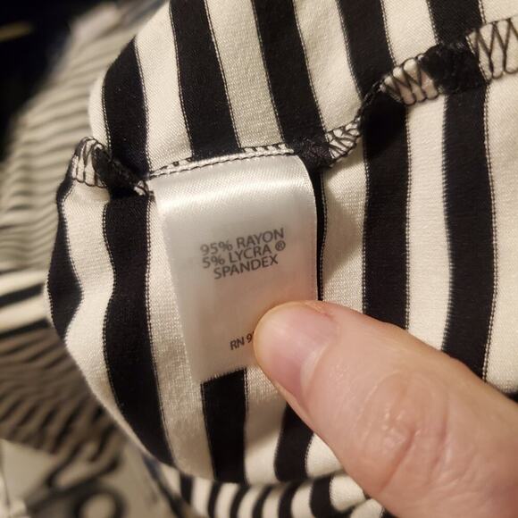 J. Jill Wearever Multi Striped Halter Dress Black Blue White, Stretch Jerseynorm - Picture 9 of 12